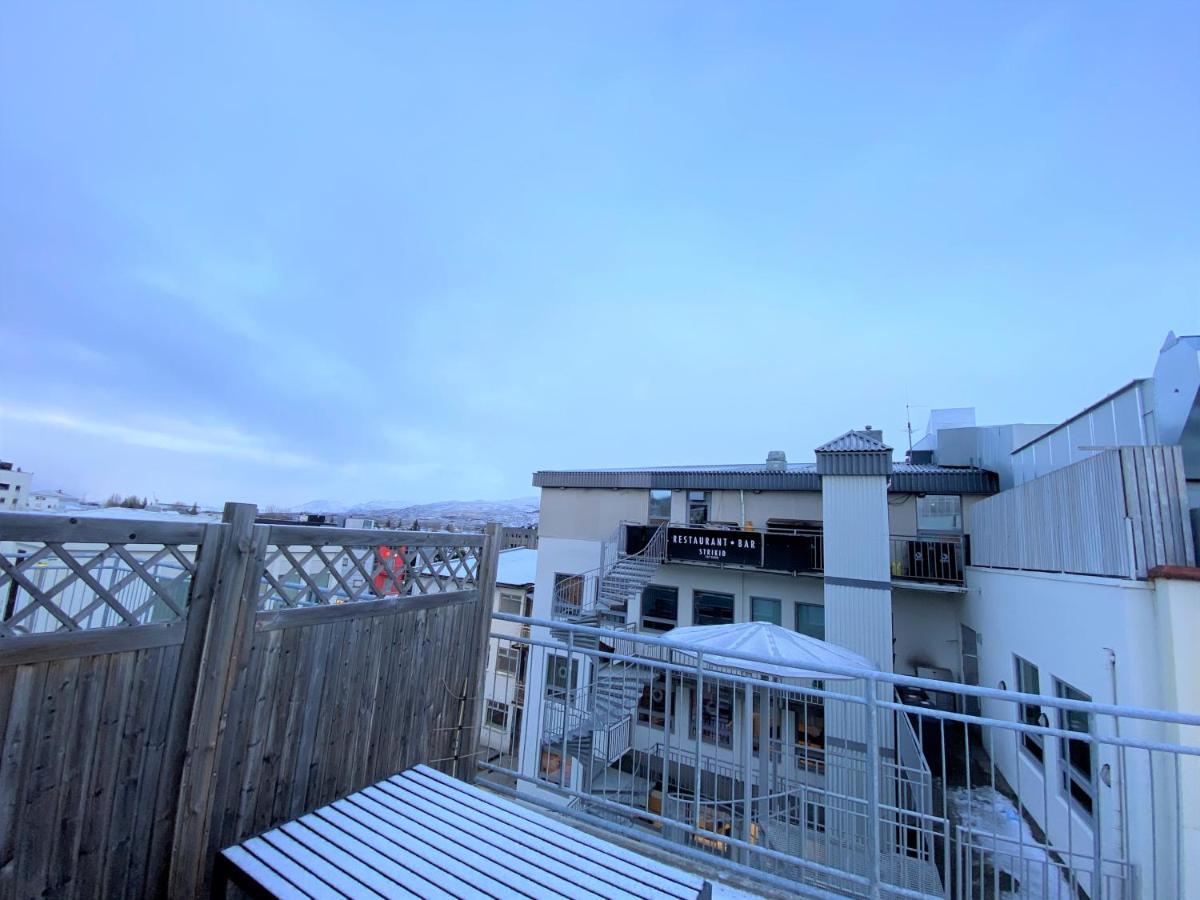 Penthouse On The Main Street, Town Center Apartment Akureyri Exterior photo